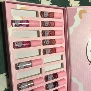 Hello Kitty Lip Gloss Set - Pink and Brown